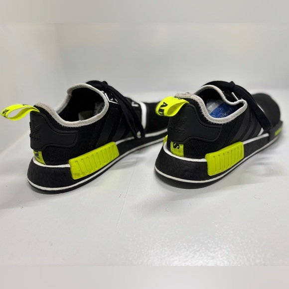Adidas NMD_R1 Black and Lime Athletic Shoes men’s size 8.5 - Picture 5 of 10
